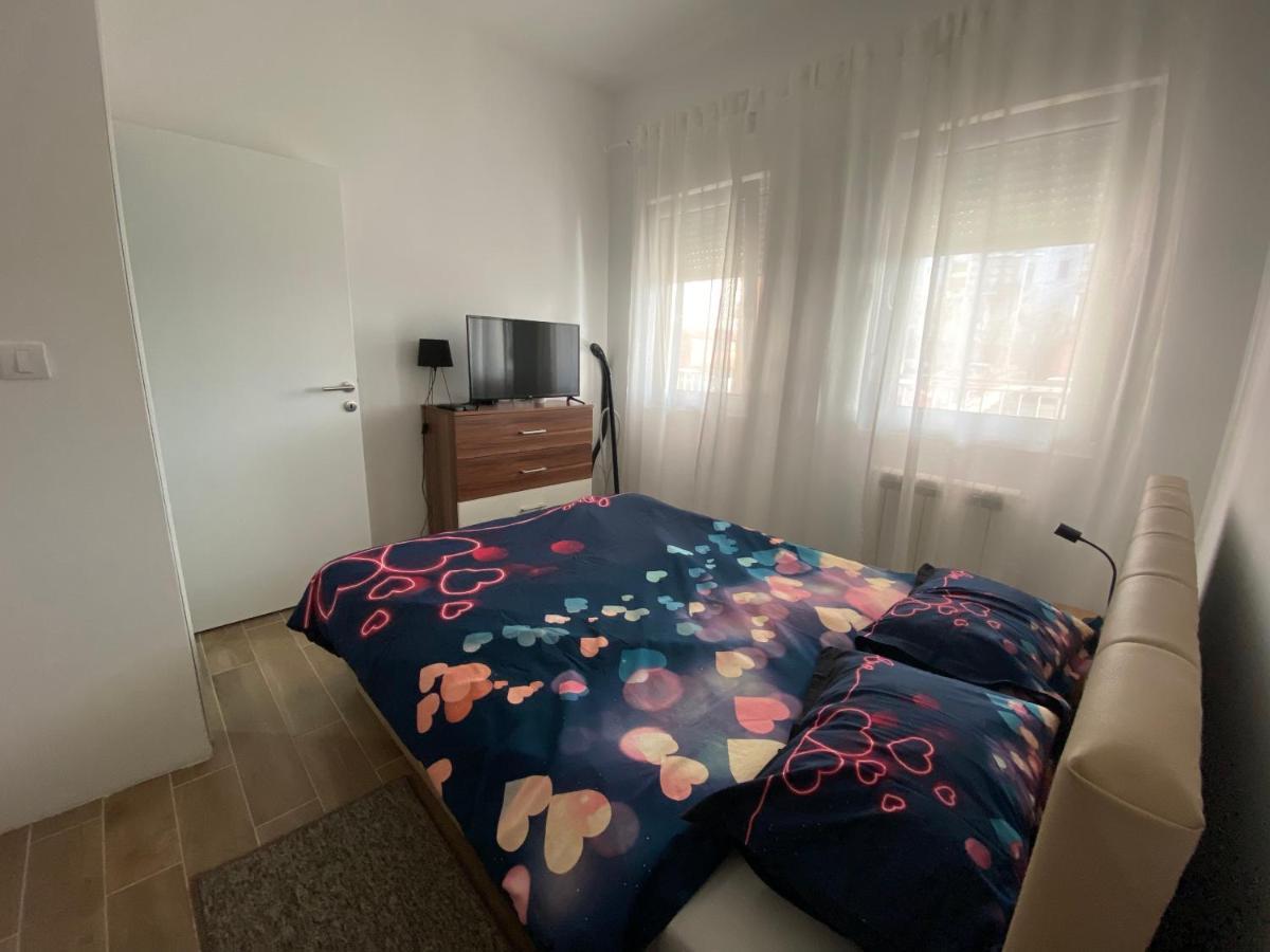 Dunja 1 Apartment Filmski Grad ภายนอก รูปภาพ